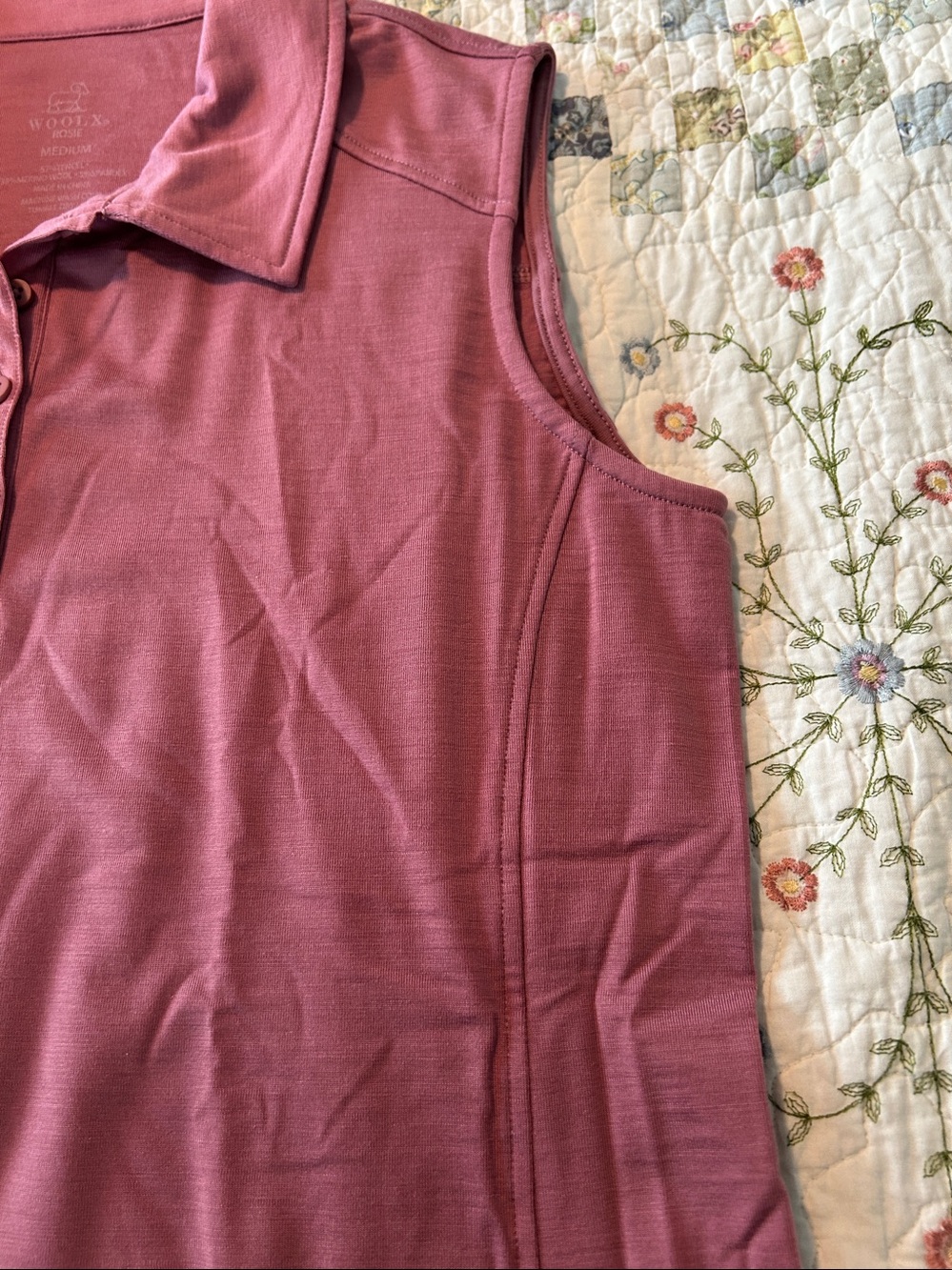 NWOT WoolX sleeveless top w collar and 3 buttons - Picture 3 of 10